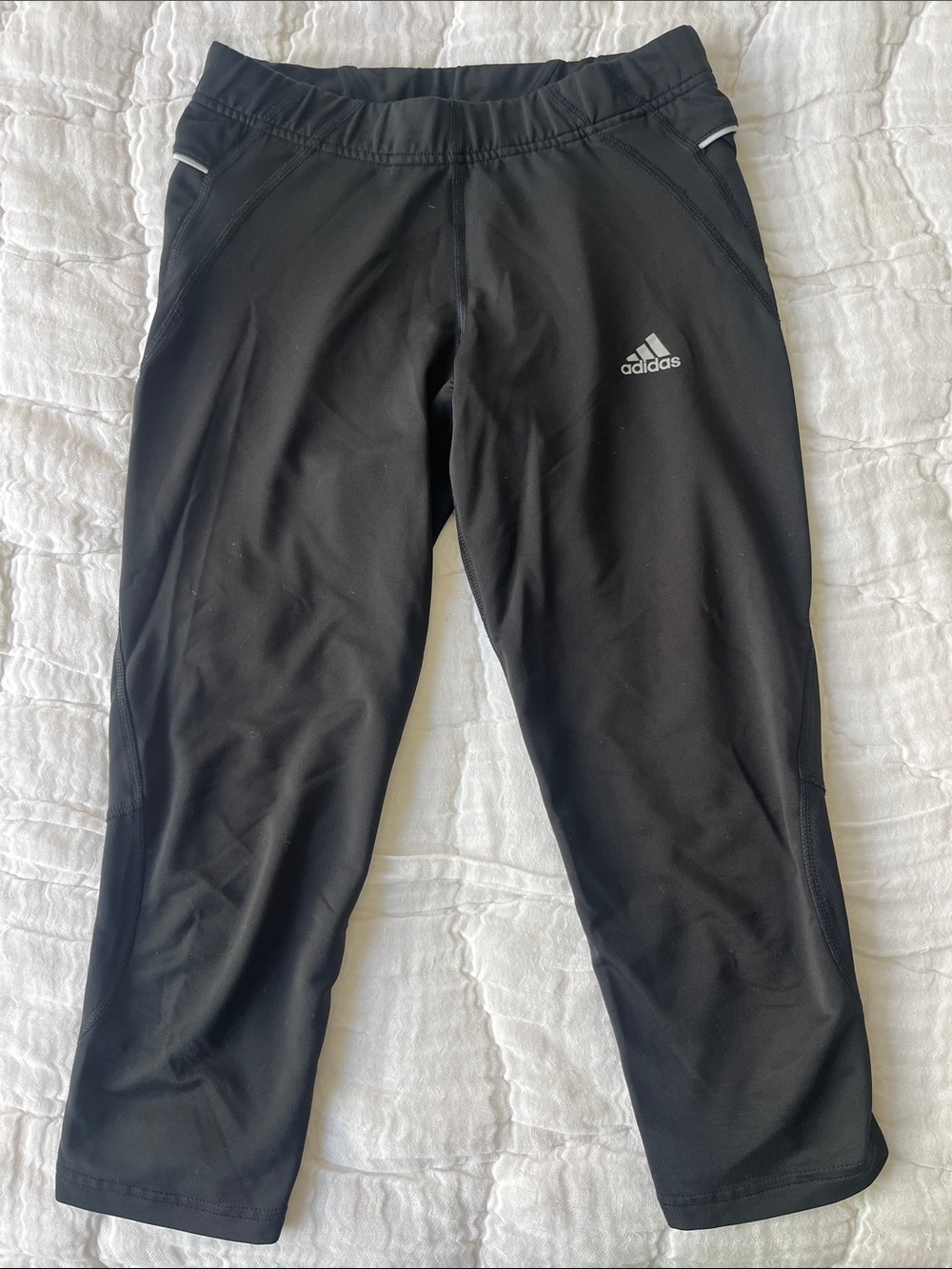 adidas Black Women’s Athletic Capri Leggings, Size Small 🖤